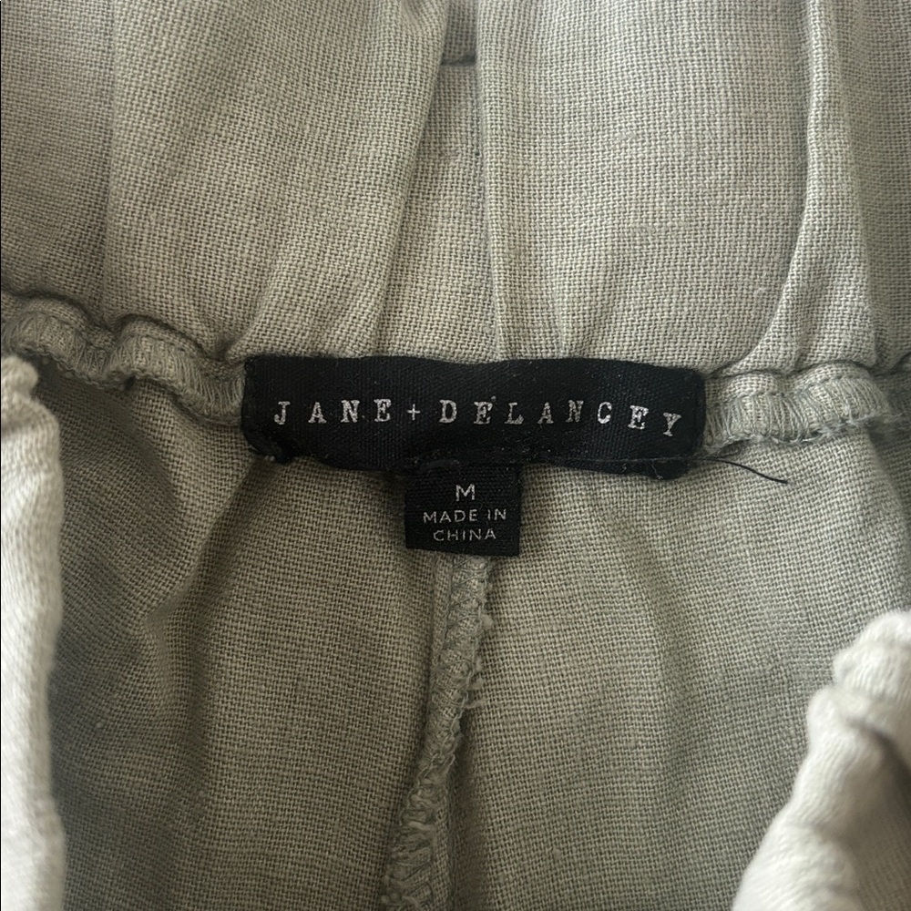 Light Sage Linen Drawstring Pants - Picture 4 of 4